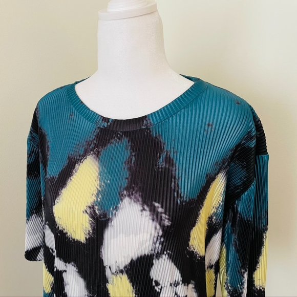 Pleted maxi dress - Multi colors. - Picture 1 of 7